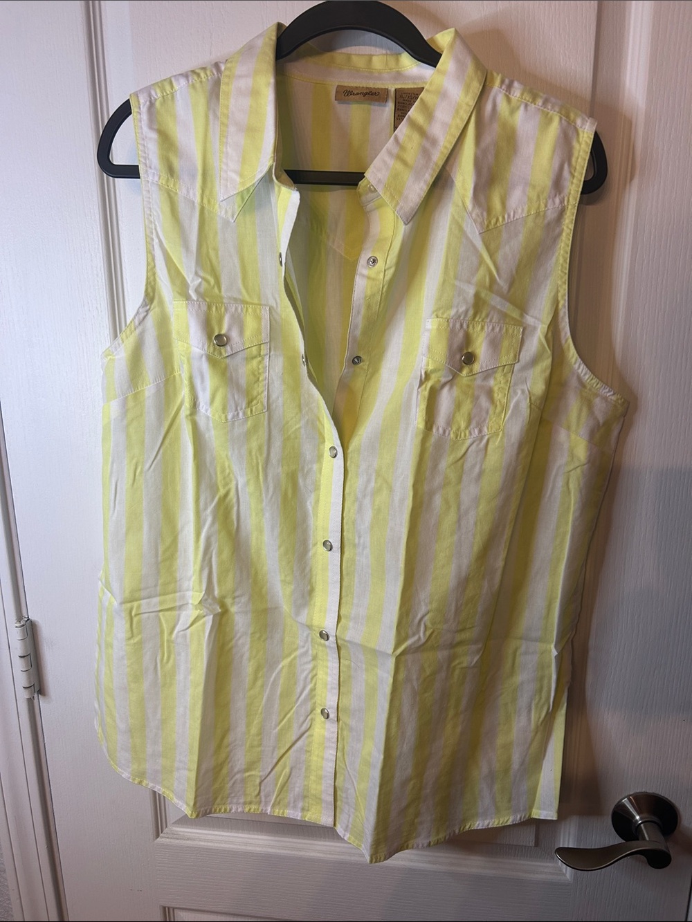 Wrangler Yellow & White Sleeveless Stripe Button-Down Shirt